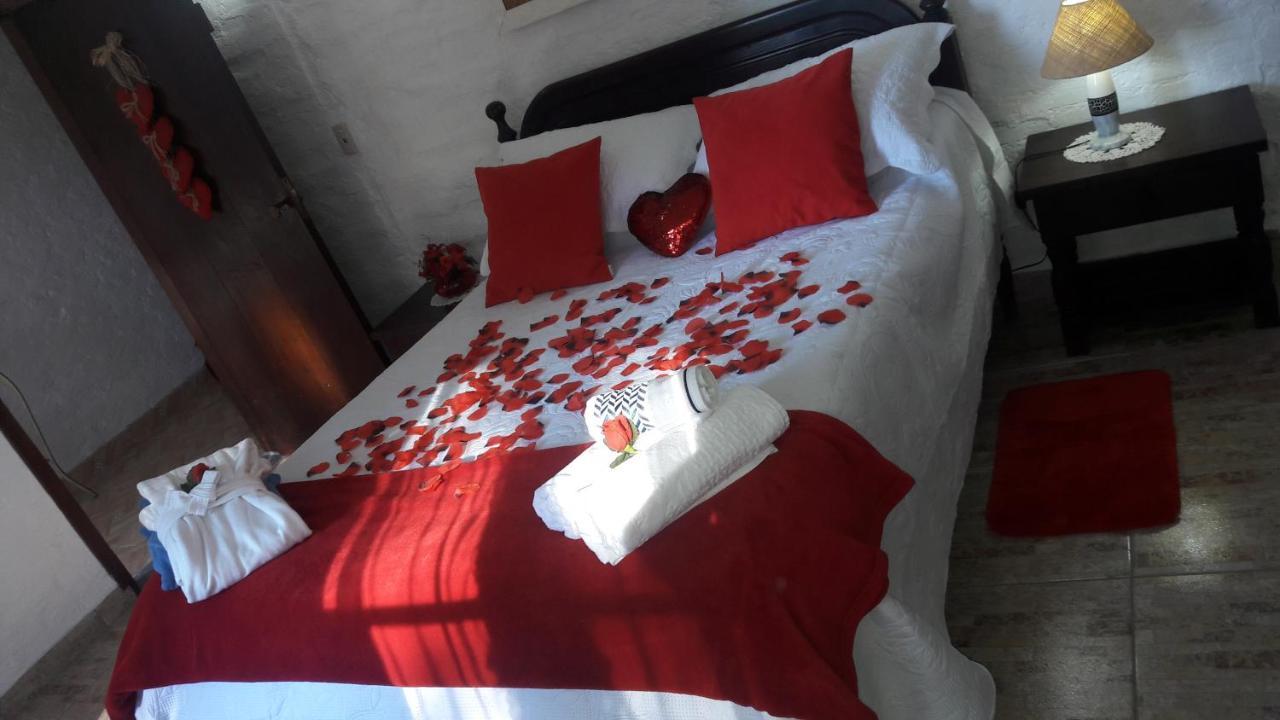 Chale Pinheiro Velho Guest house *