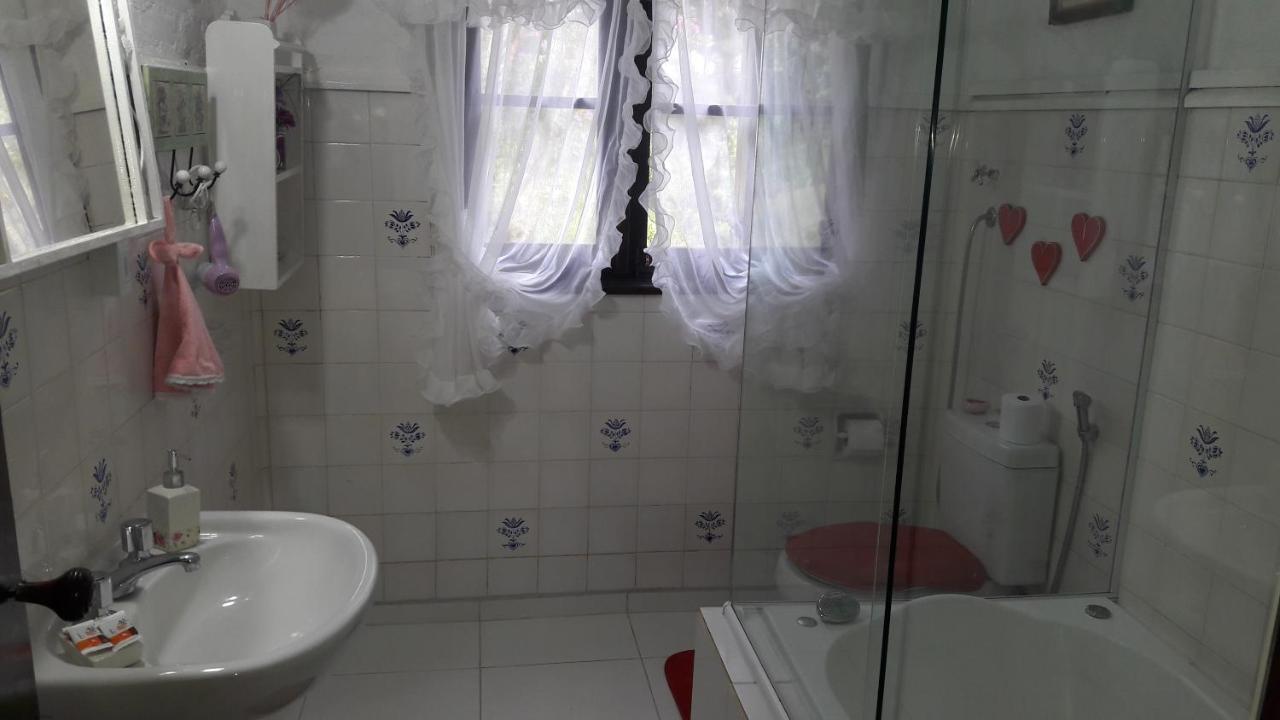 Chale Pinheiro Velho Guest house *