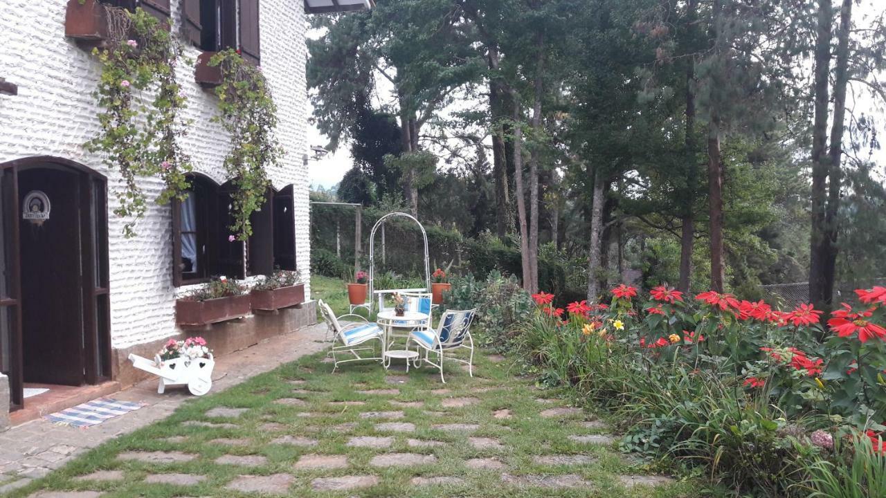 Chale Pinheiro Velho Guest house